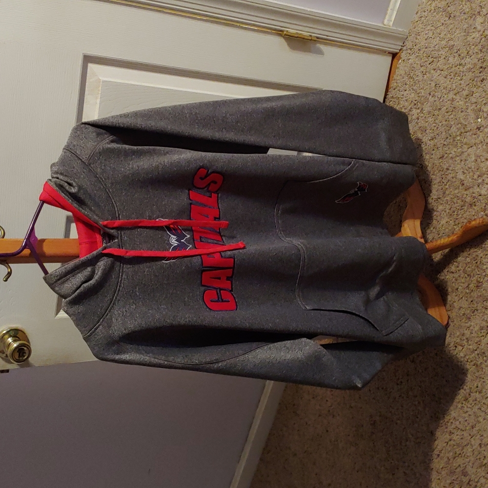 NHL Washington Capitals Gray & Red Hoodie (NWT)